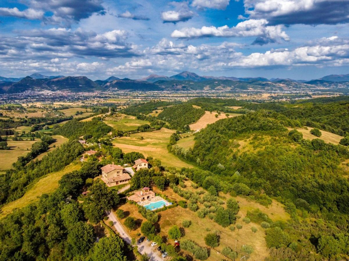 Agriturismo Casalta Губбіо Екстер'єр фото